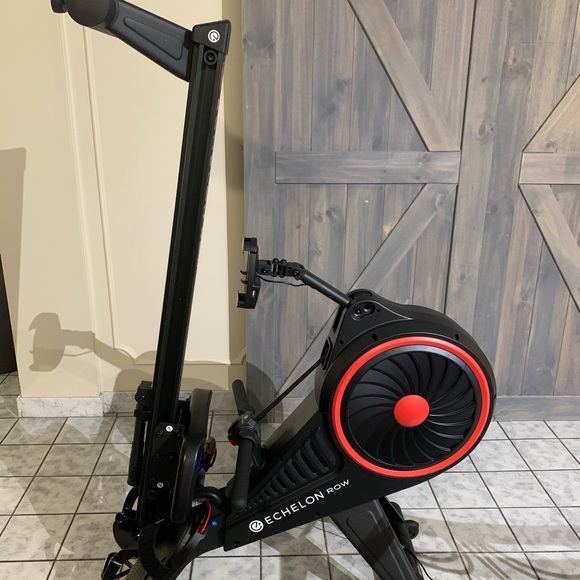 Echelon Rower - Picture 3 of 3